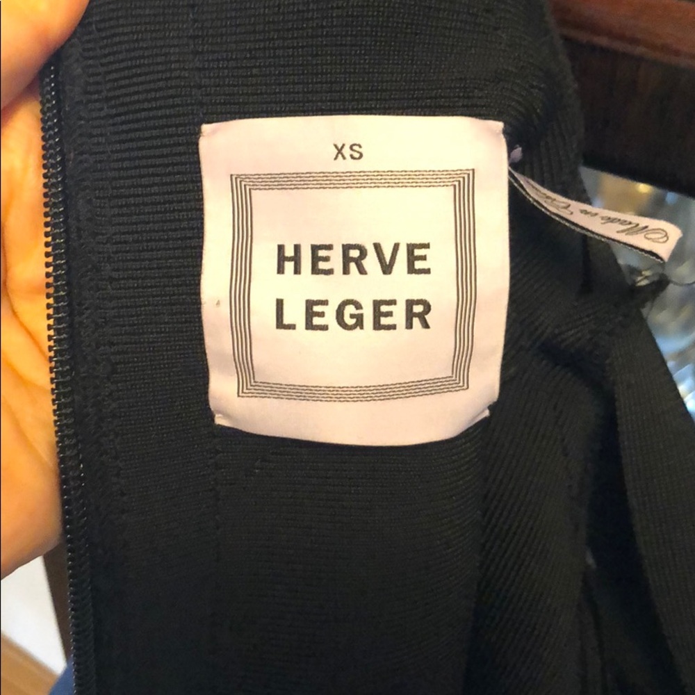 Small - Picture 4 of 4